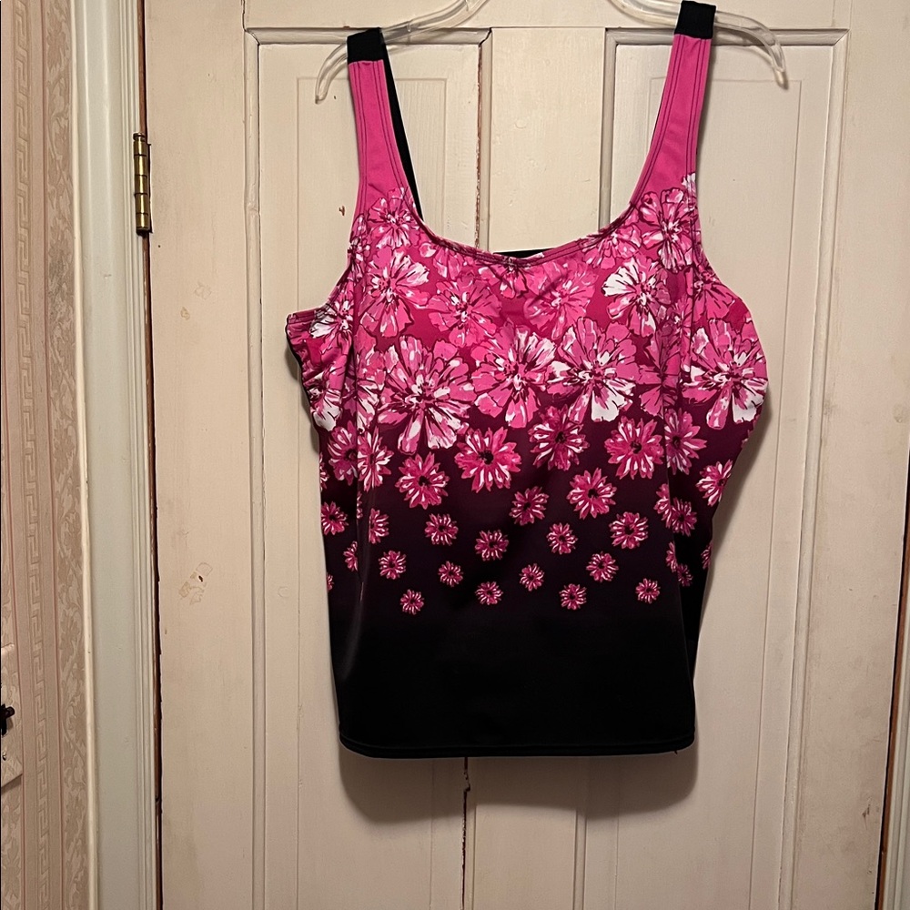 Swimsuits For All Pink and Black Floral Tank Top